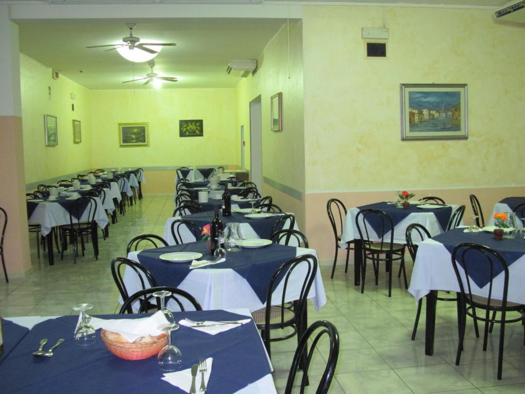 Hotel Tv Rimini Luaran gambar