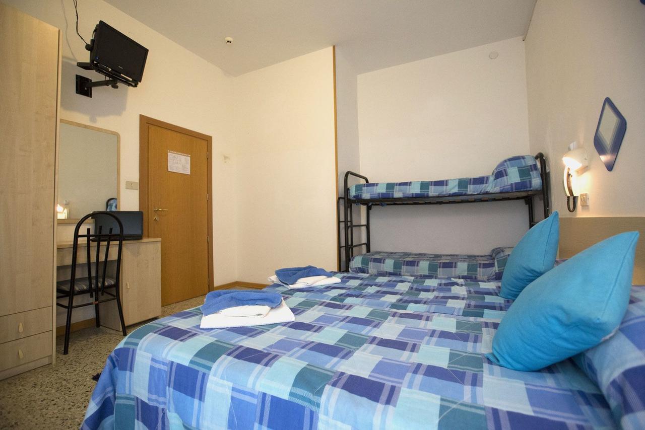 Hotel Tv Rimini Luaran gambar